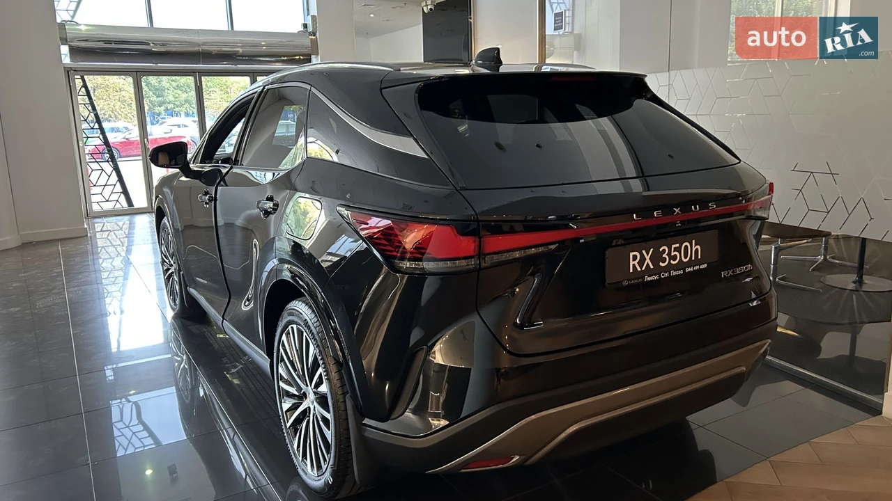 Lexus-9