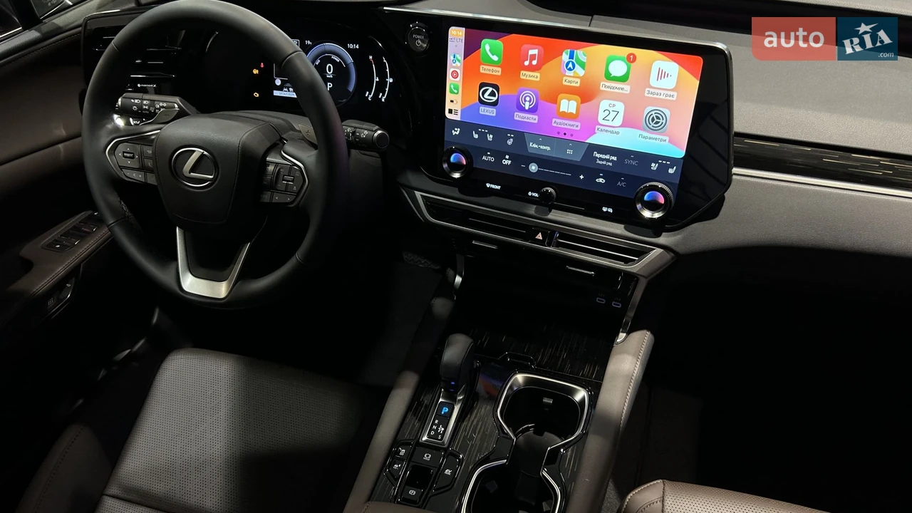 Lexus-15