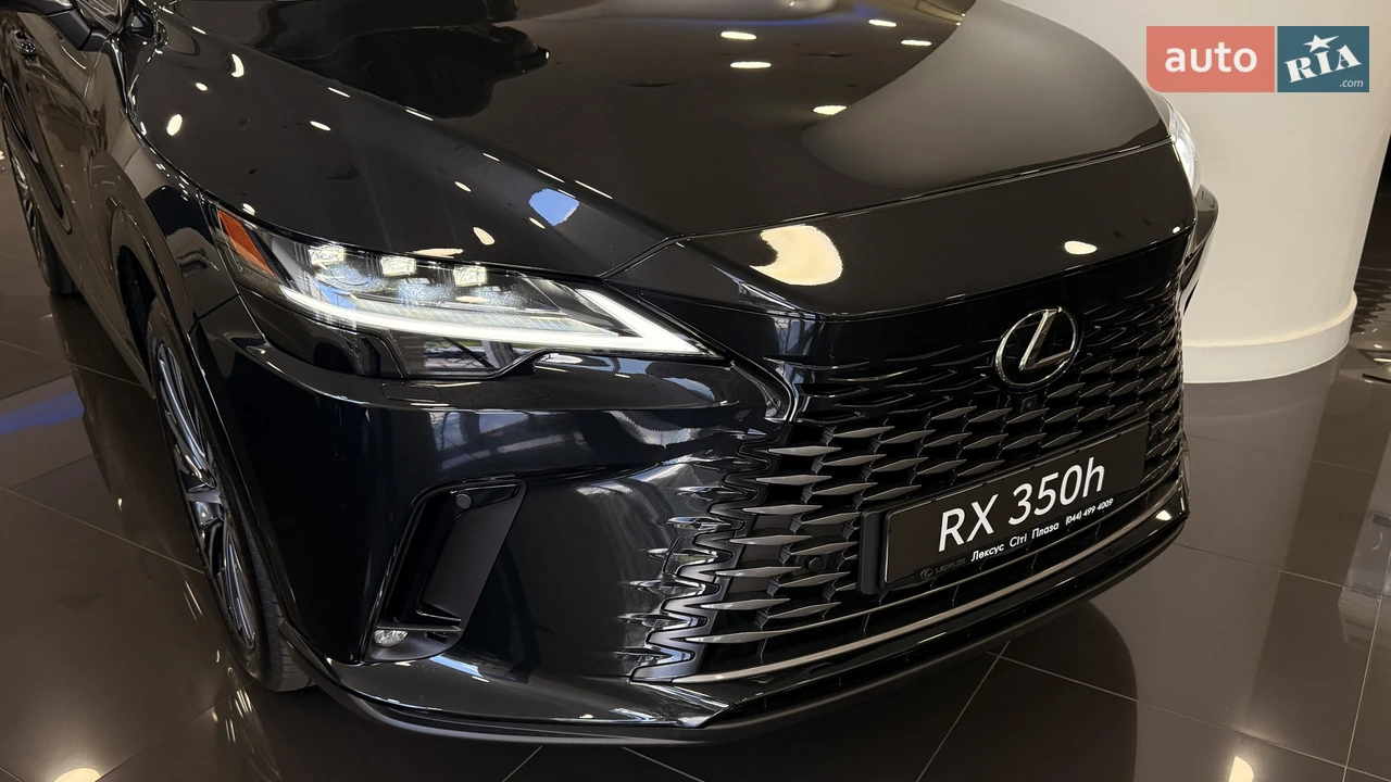 Lexus-18