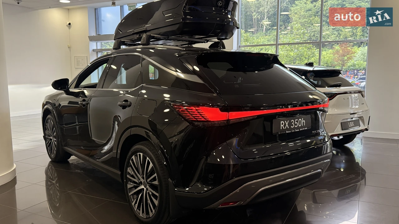 Lexus-23