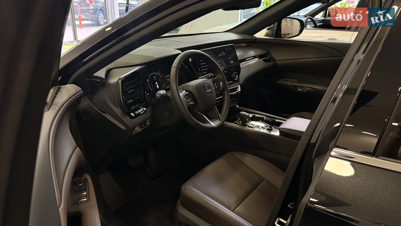 Lexus-25