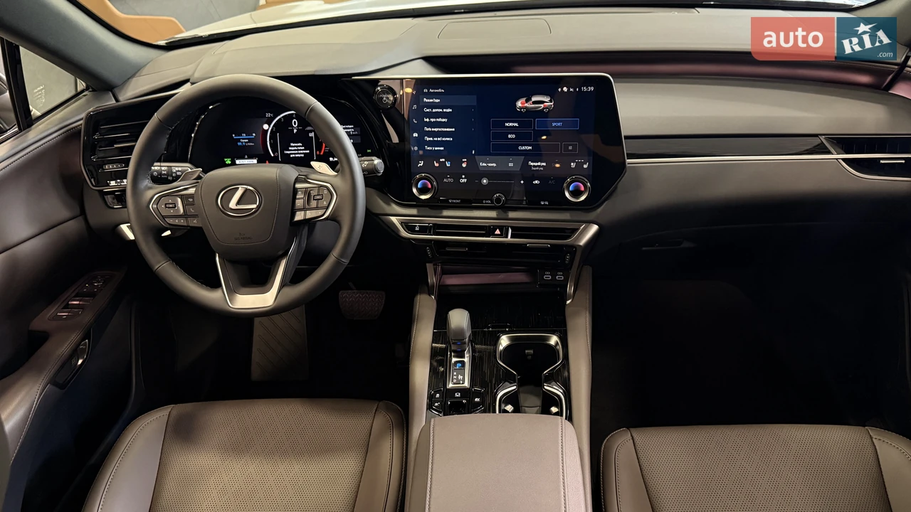 Lexus-29