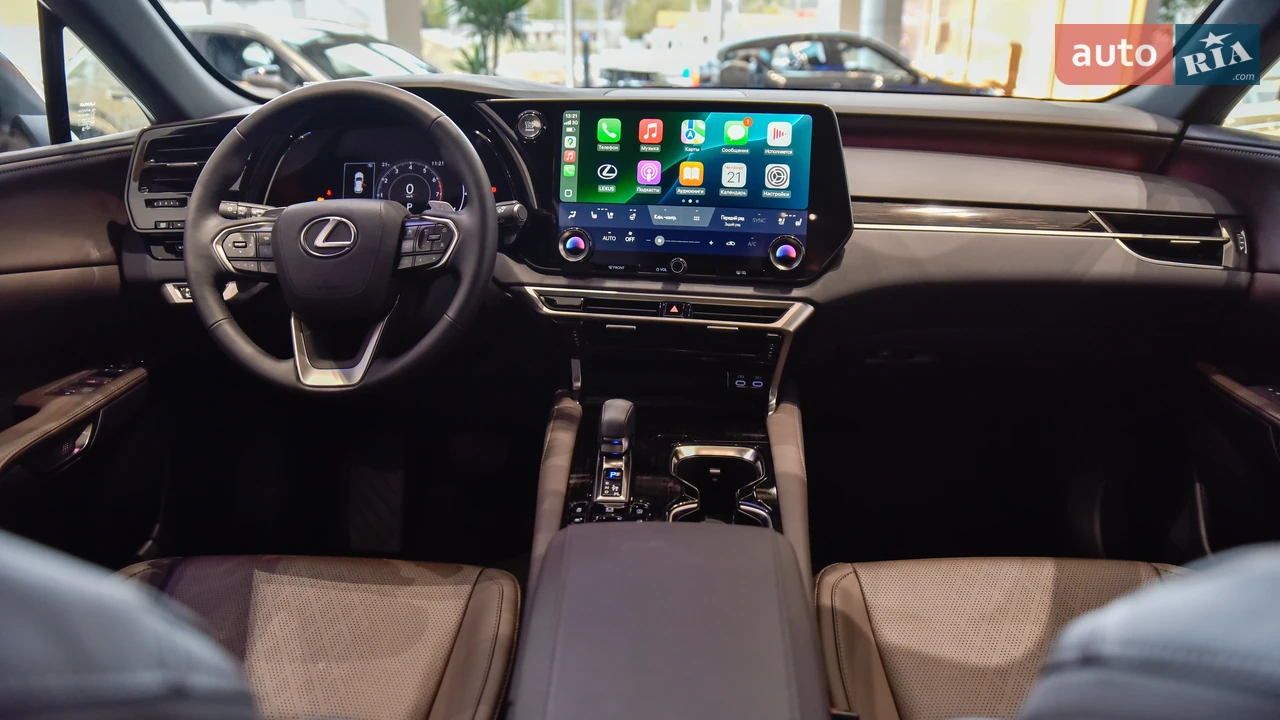 Lexus-4