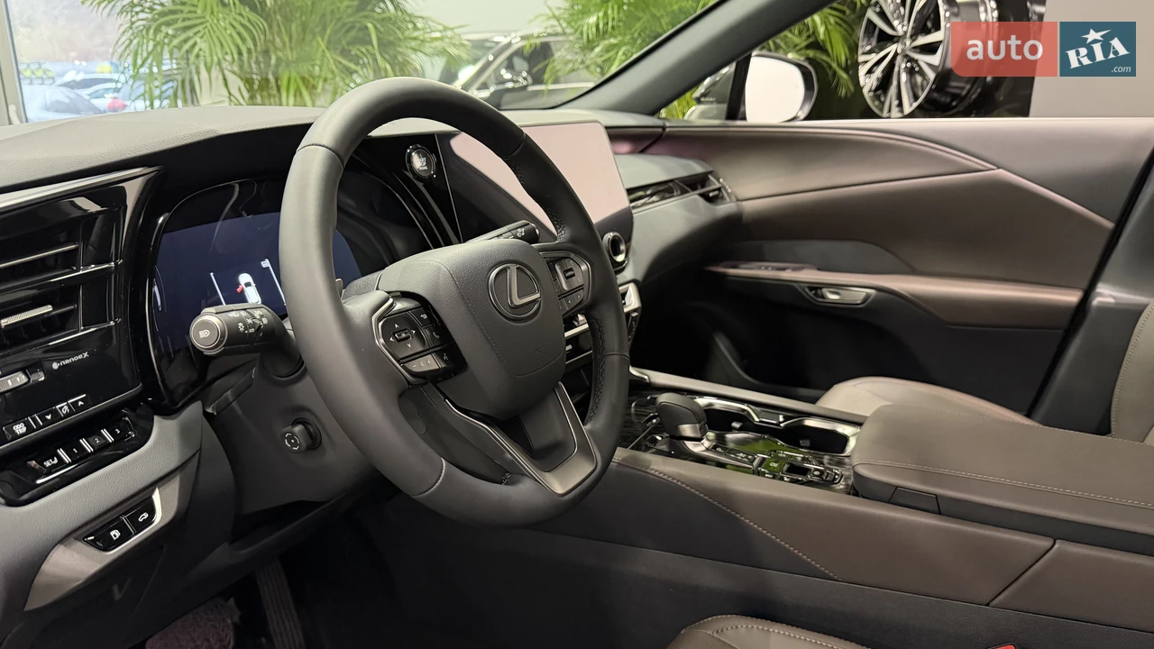 Lexus-36