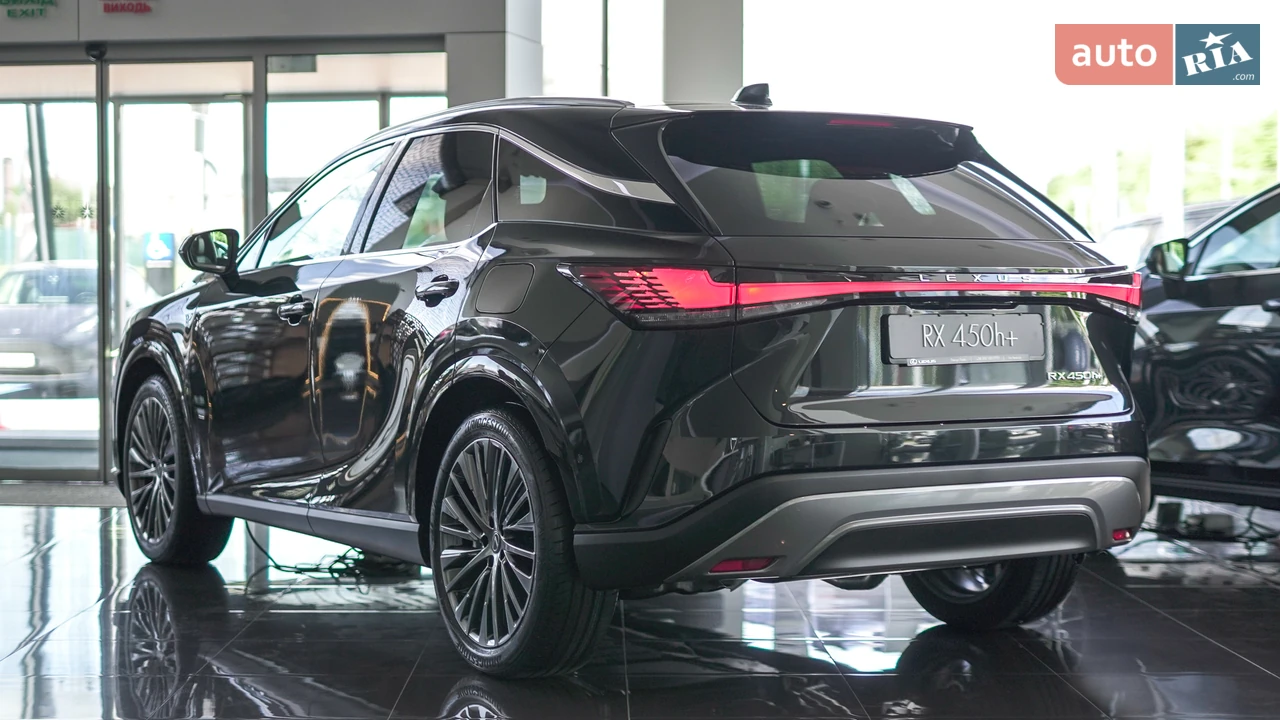 Lexus-6