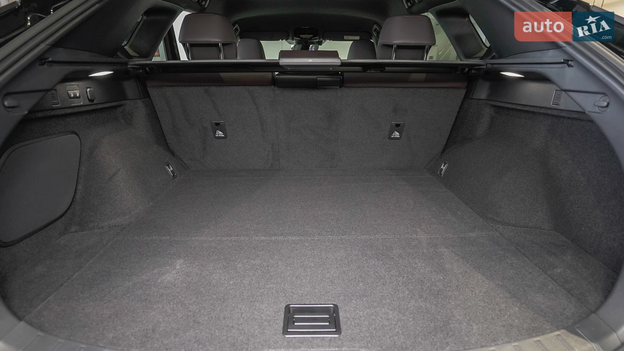 Lexus-1