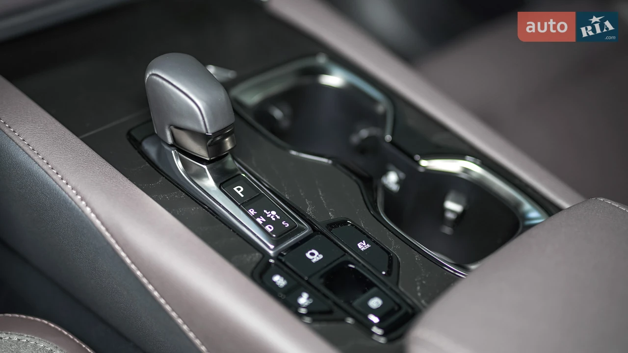 Lexus-2