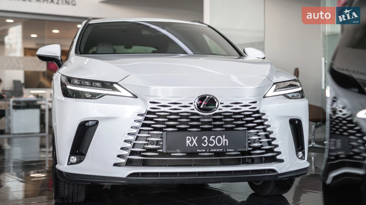 Lexus-3
