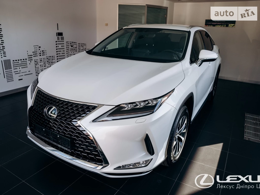 Lexus RX Business