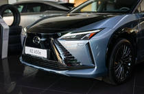 Lexus RZ Luxury Bi-Tone