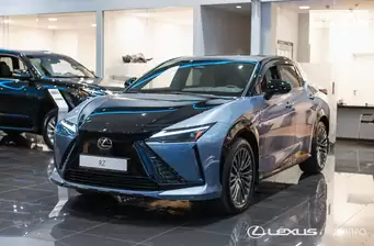 Lexus RZ