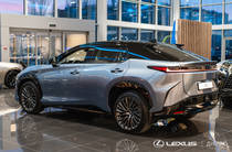 Lexus RZ Luxury Bi-Tone