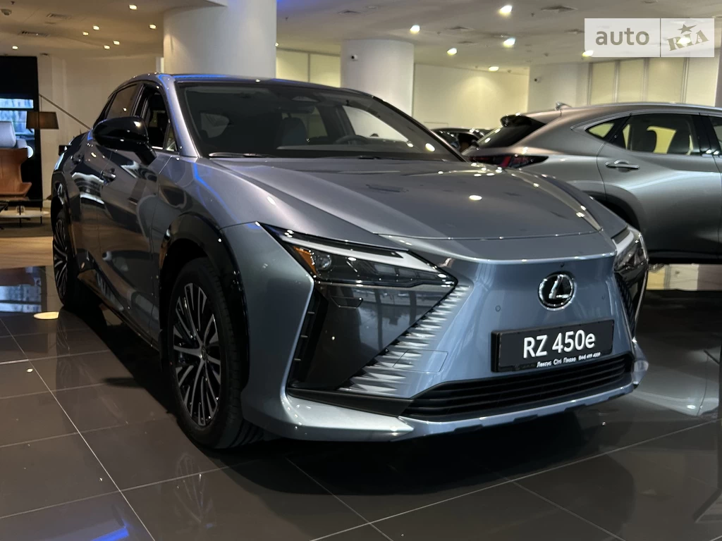 Lexus RZ Luxury