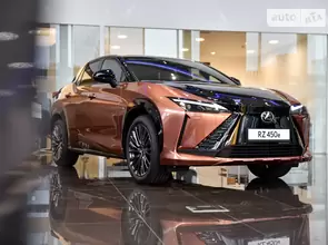 Lexus RZ