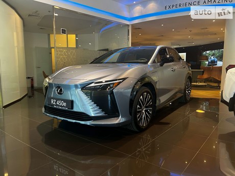 Lexus RZ 2025