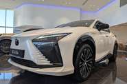 Lexus RZ Luxury