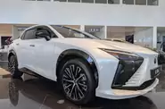 Lexus RZ Luxury