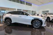 Lexus RZ Luxury