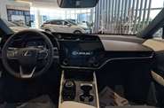 Lexus RZ Luxury