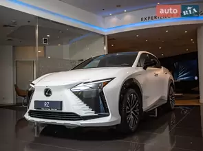 Lexus RZ