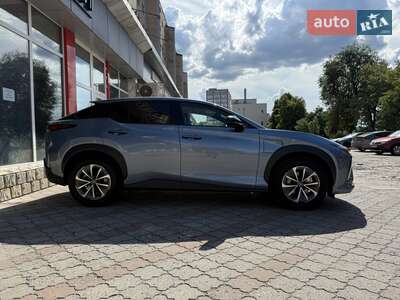 Новий Lexus RZ 2024 - фото 5