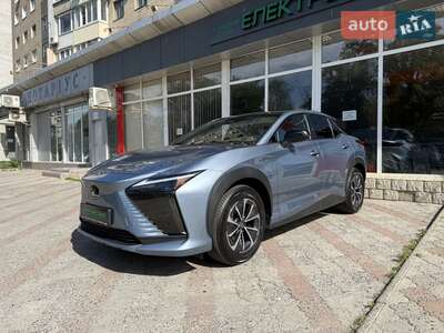 Новий Lexus RZ 2024 - фото 4
