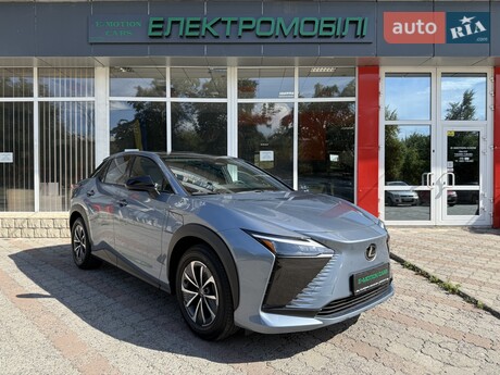 Lexus RZ 2024