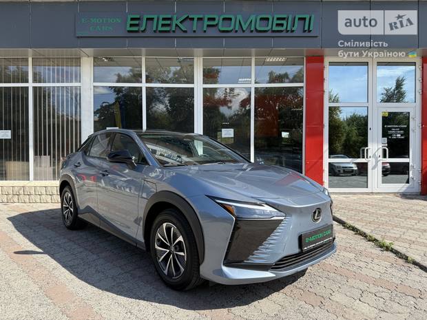 Lexus RZ 2024