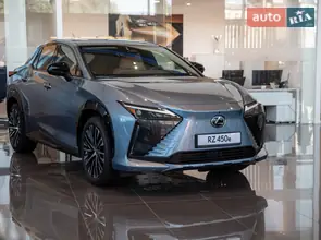 Lexus RZ