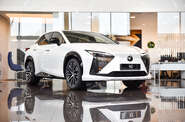 Lexus RZ Luxury