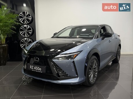 Lexus RZ 2025