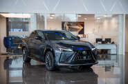 Lexus RZ Luxury Bi-Tone