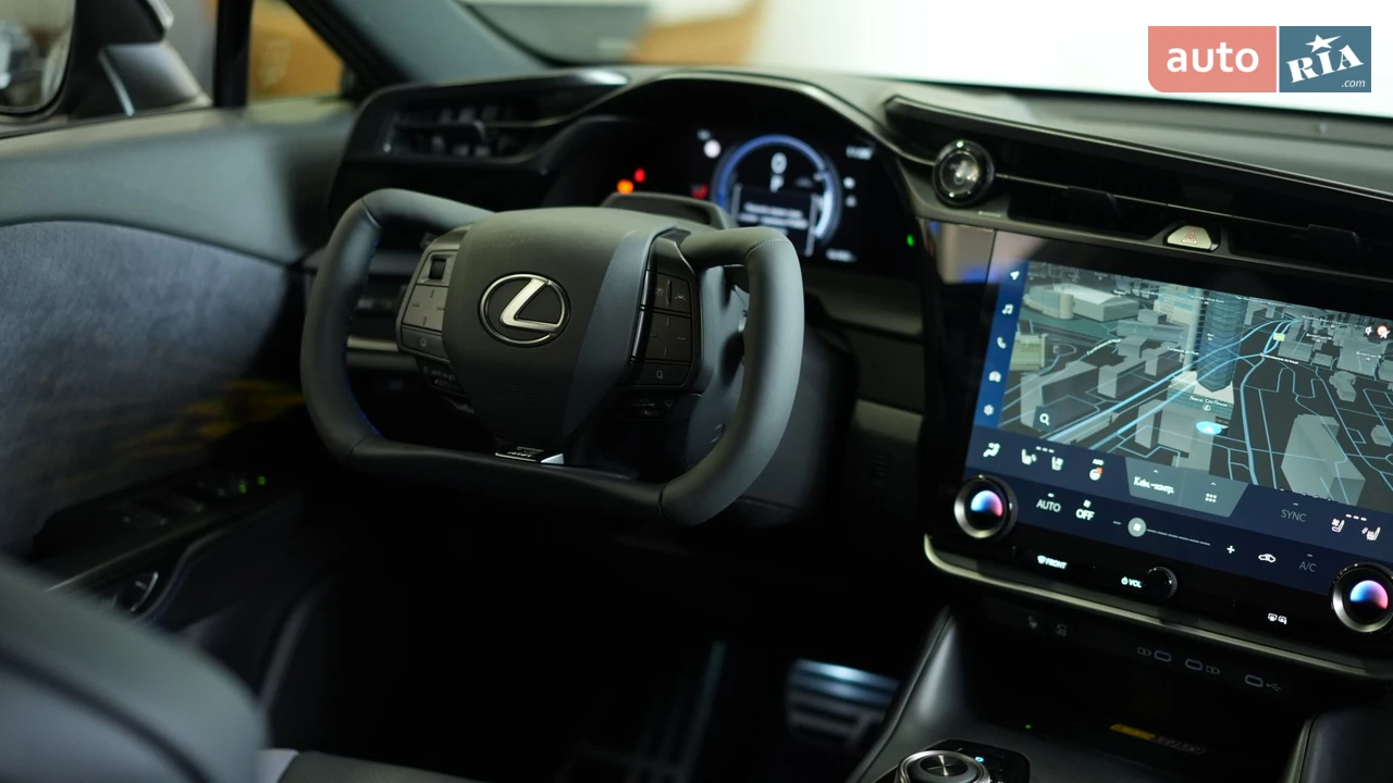 Lexus-16