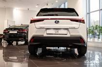 Lexus UX Business+