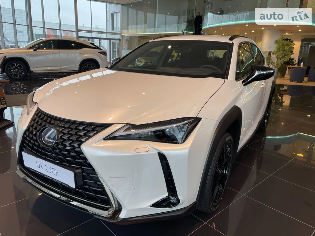 Lexus UX Ginza