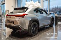 Lexus UX Ninja