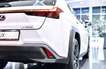 Lexus UX Ginza