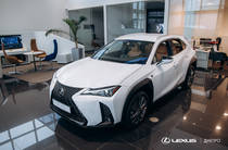 Lexus UX F Sport Design