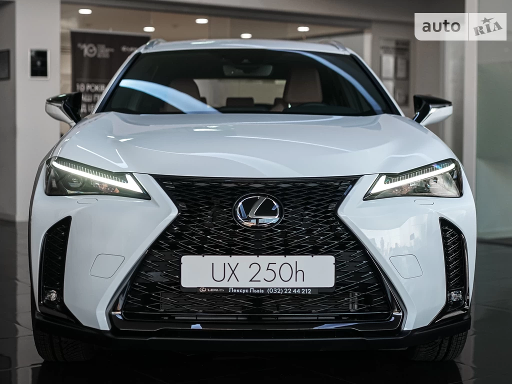 Lexus UX F Sport Design