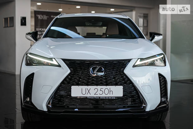 Lexus UX F Sport Design