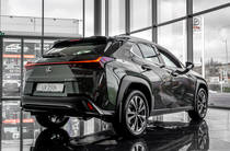 Lexus UX F Sport Design