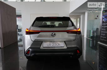 Lexus UX 2023 F Sport Design