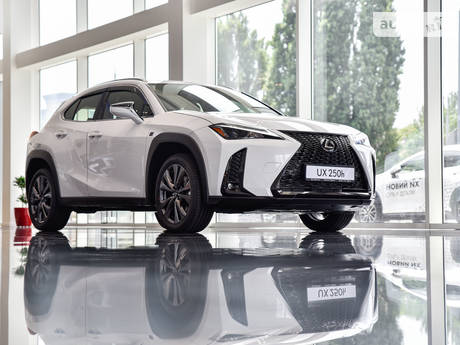 Lexus UX 2023