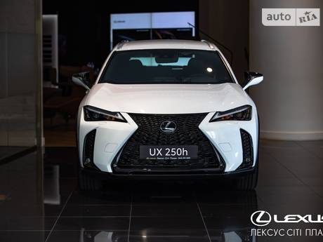 Lexus UX 2023