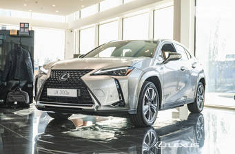 Lexus UX 300e 54.3 kWh AT (204 к.с.) 2023