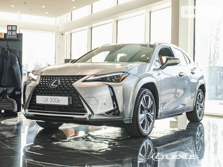 Lexus UX 2023