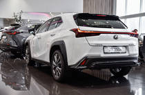 Lexus UX F Sport Design