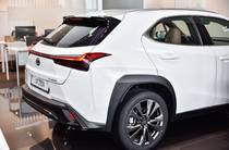 Lexus UX F Sport Design