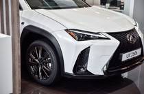 Lexus UX F Sport Design