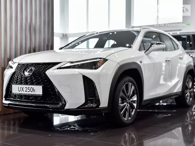 Lexus UX F Sport Design